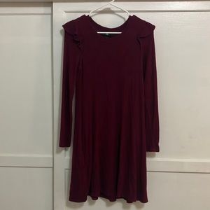 Long-sleeved Iz Byer Maroon dress